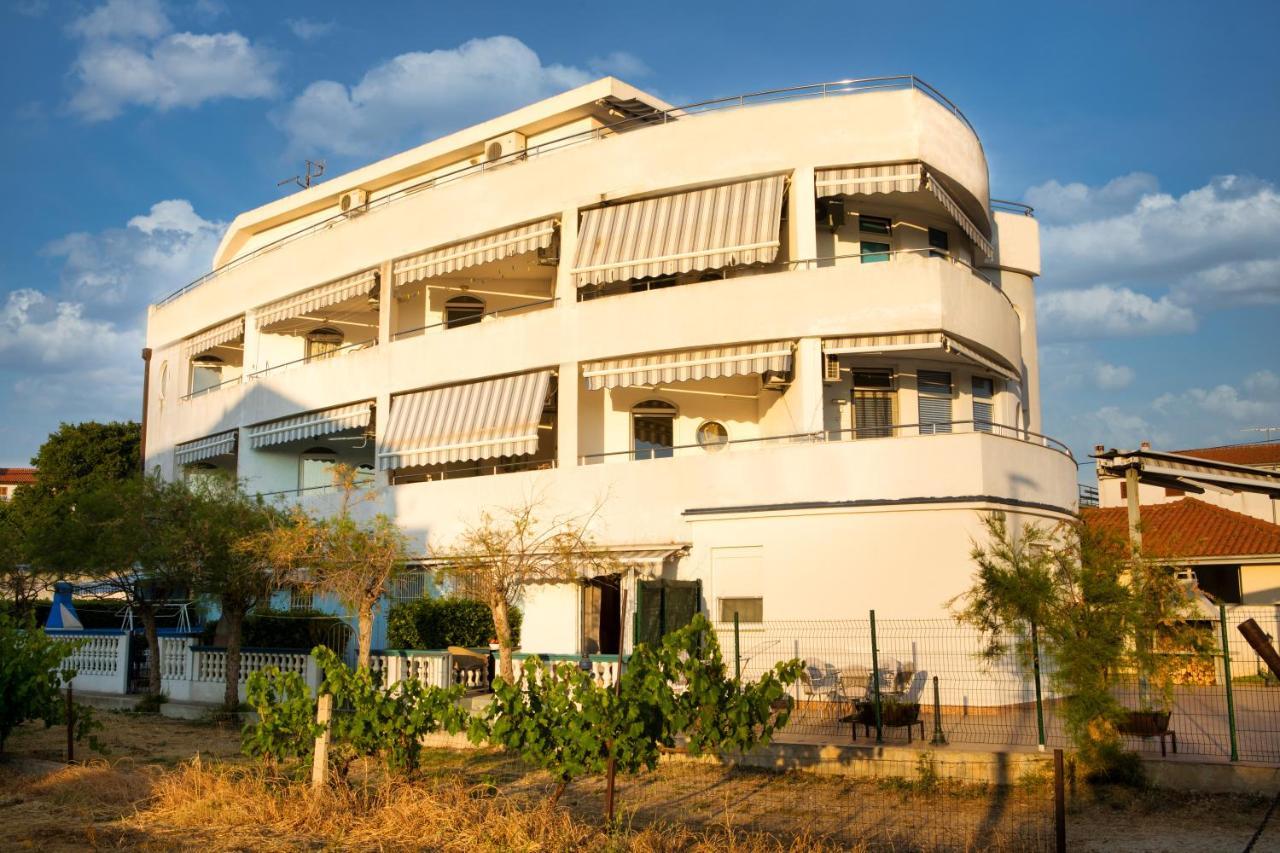 Apartman Mali raj Pakostane Bagian luar foto