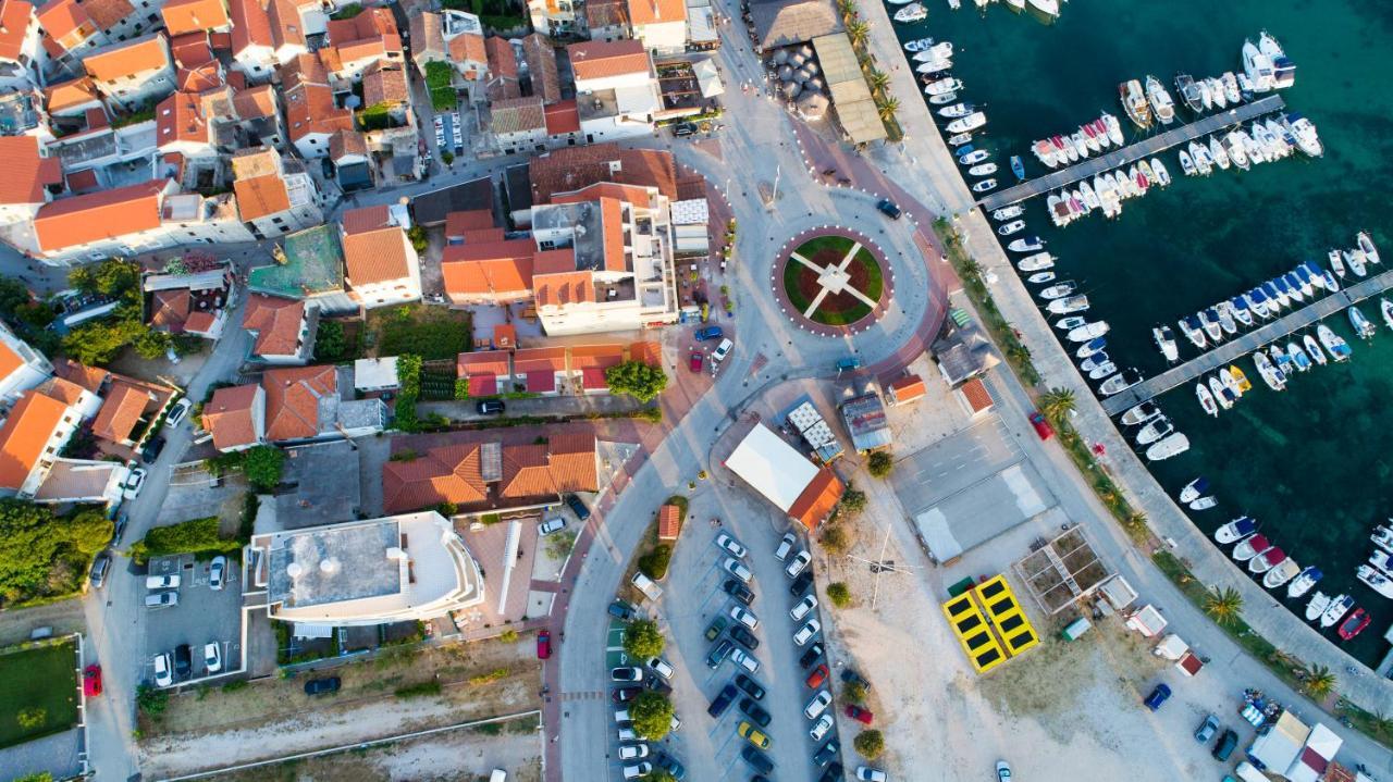 Apartman Mali raj Pakostane Bagian luar foto